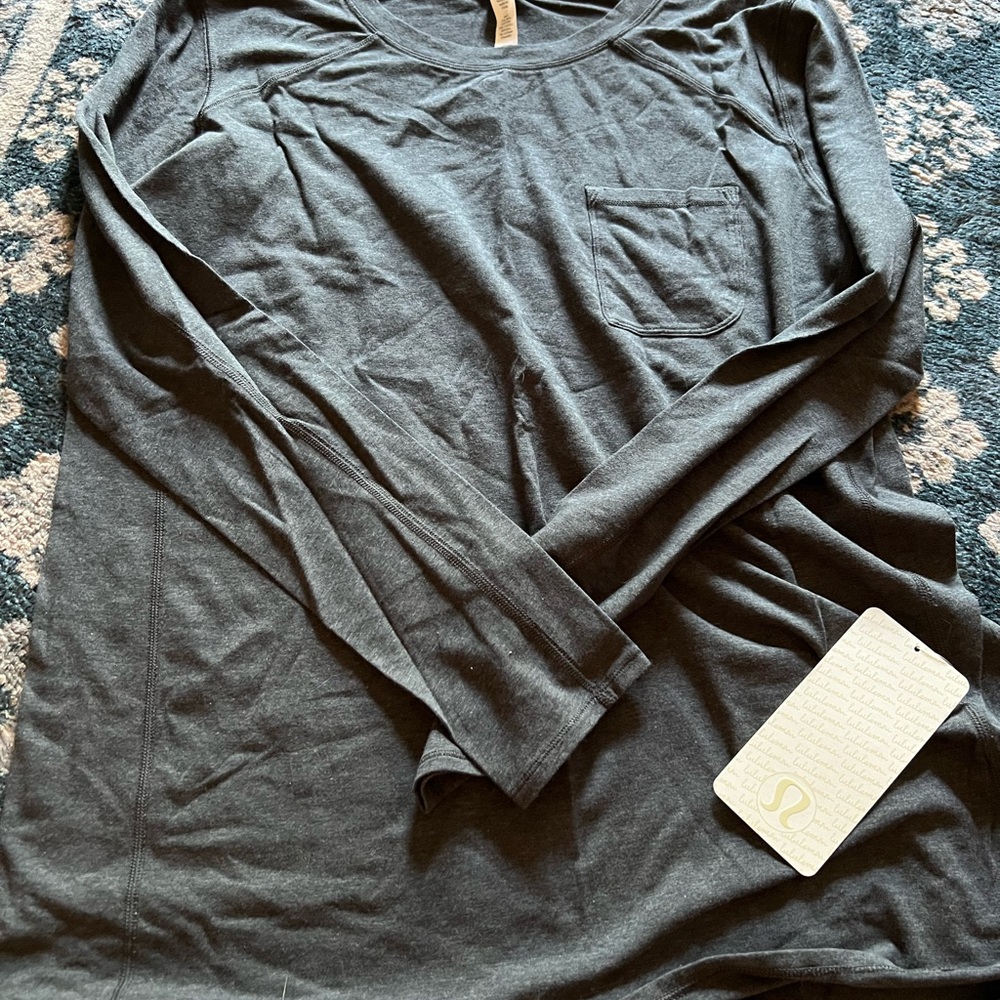 lululemon athletica Long Sleeve Tee - Dark Gray